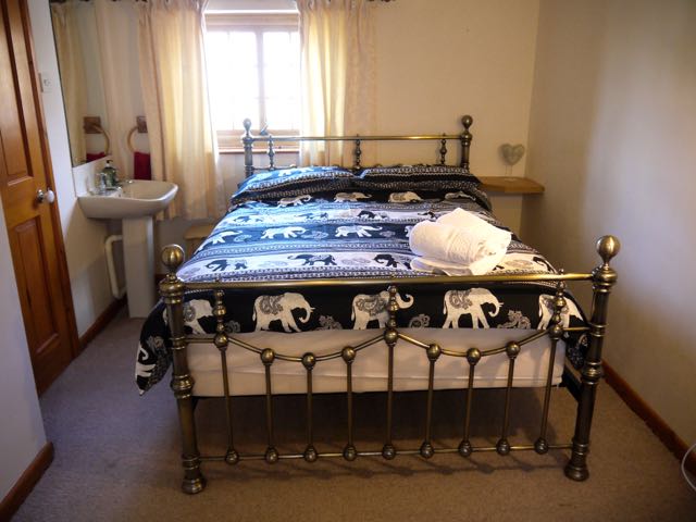 Double bedroom at Old Cellars