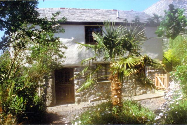 Priory Cottage exterior (2)